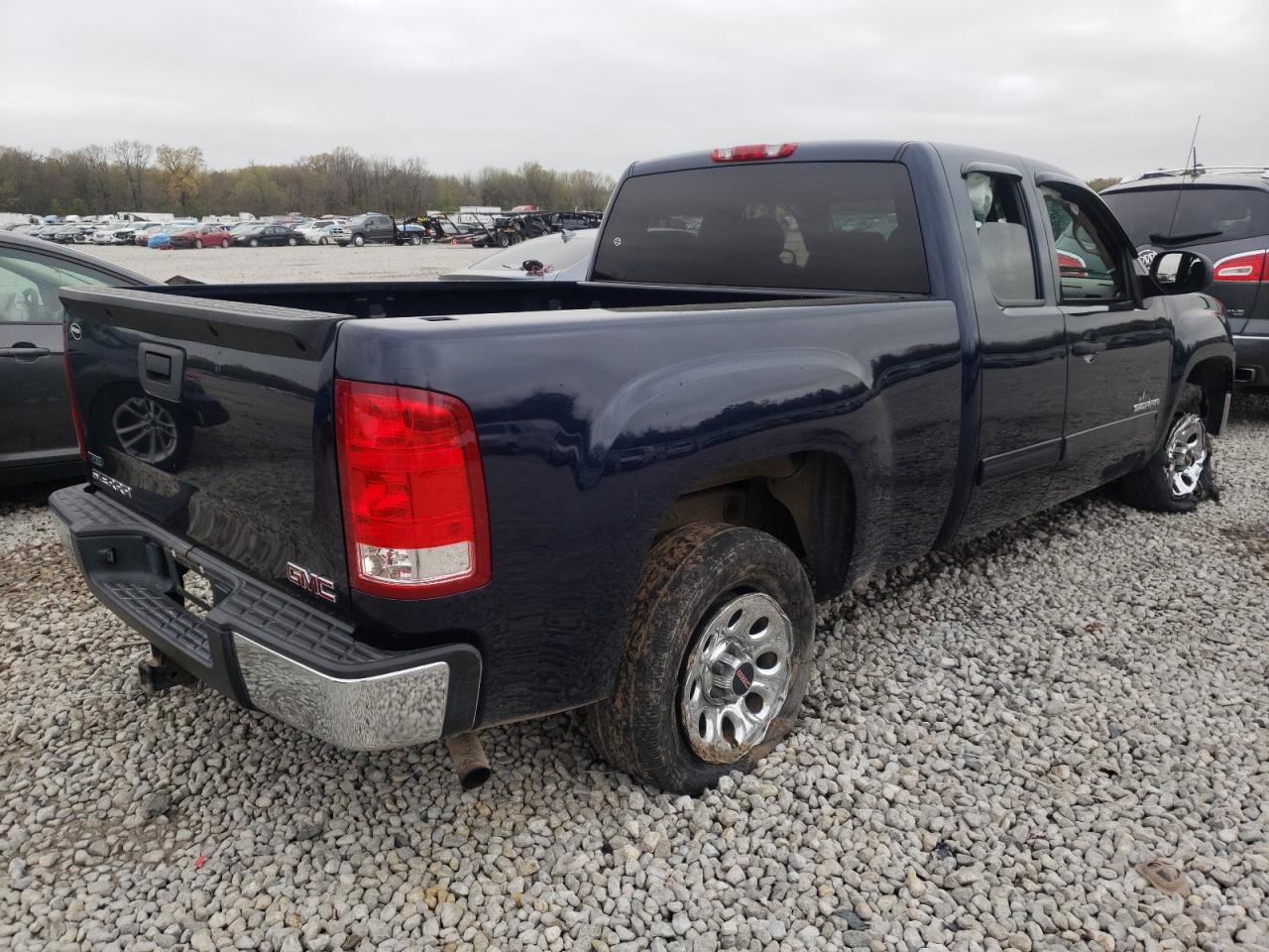 Photo 4 from auction – 2011 GMC SIERRA C15 with VIN 1GTR1UEA7BZ107087