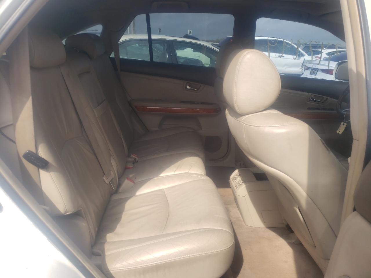 Photo 6 from auction – 2005 LEXUS RX 330 with VIN 2T2GA31U75C041054