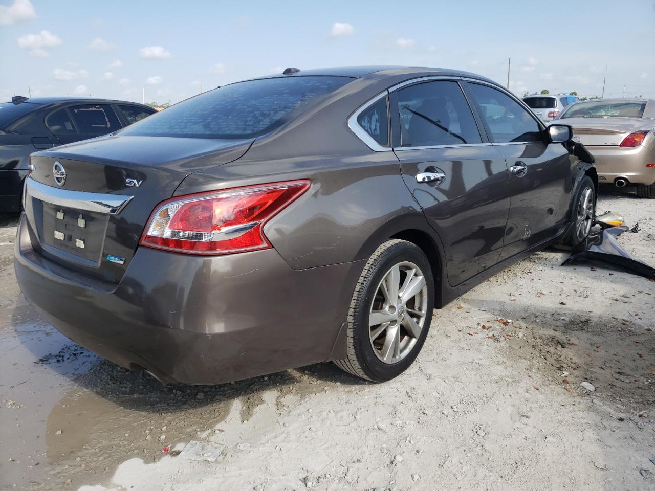 Photo 4 from auction – 2013 NISSAN ALTIMA 2.5 with VIN 1N4AL3AP7DC247356