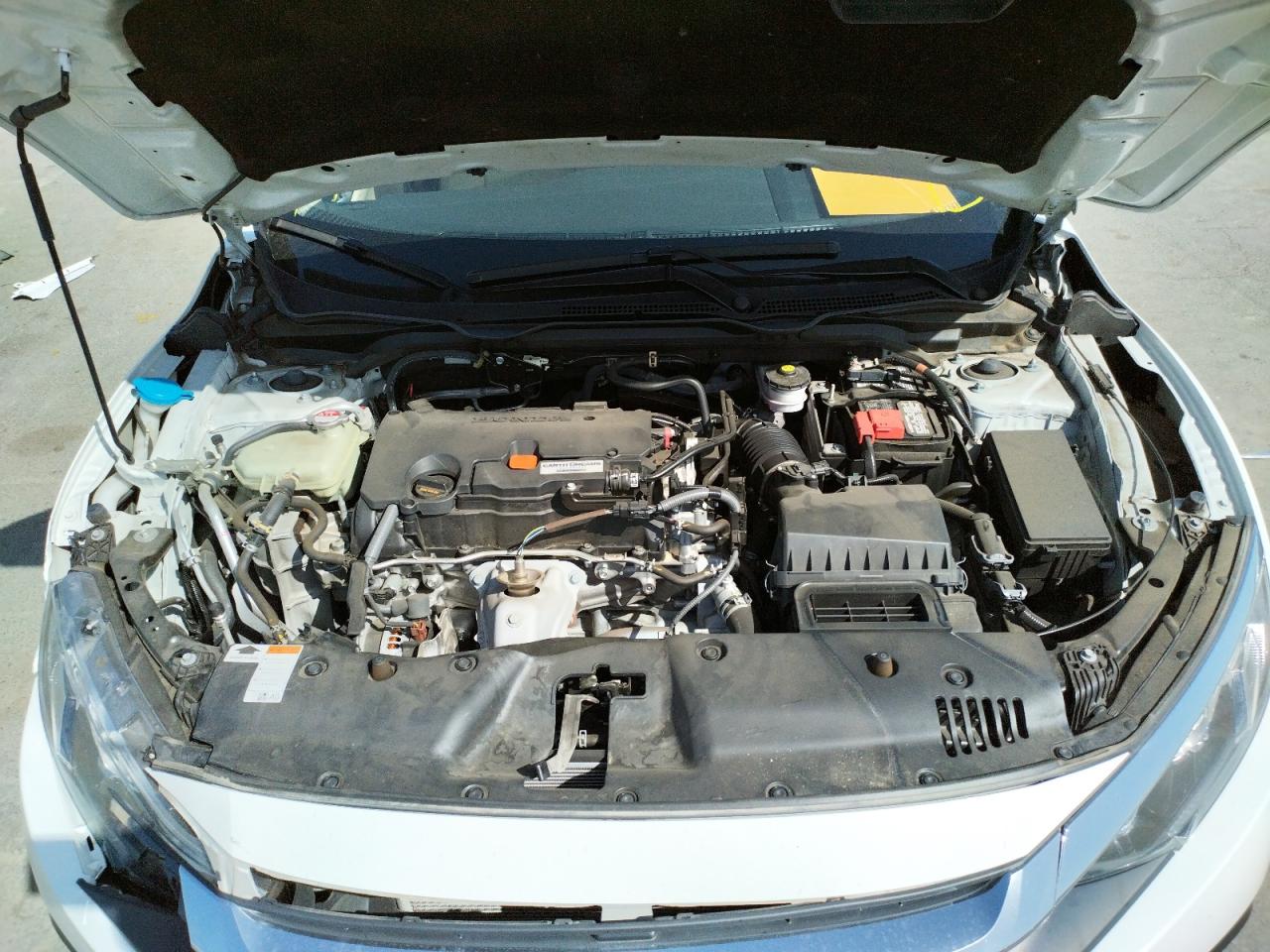 Photo 7 from auction – 2018 HONDA CIVIC LX with VIN 2HGFC2F59JH597504