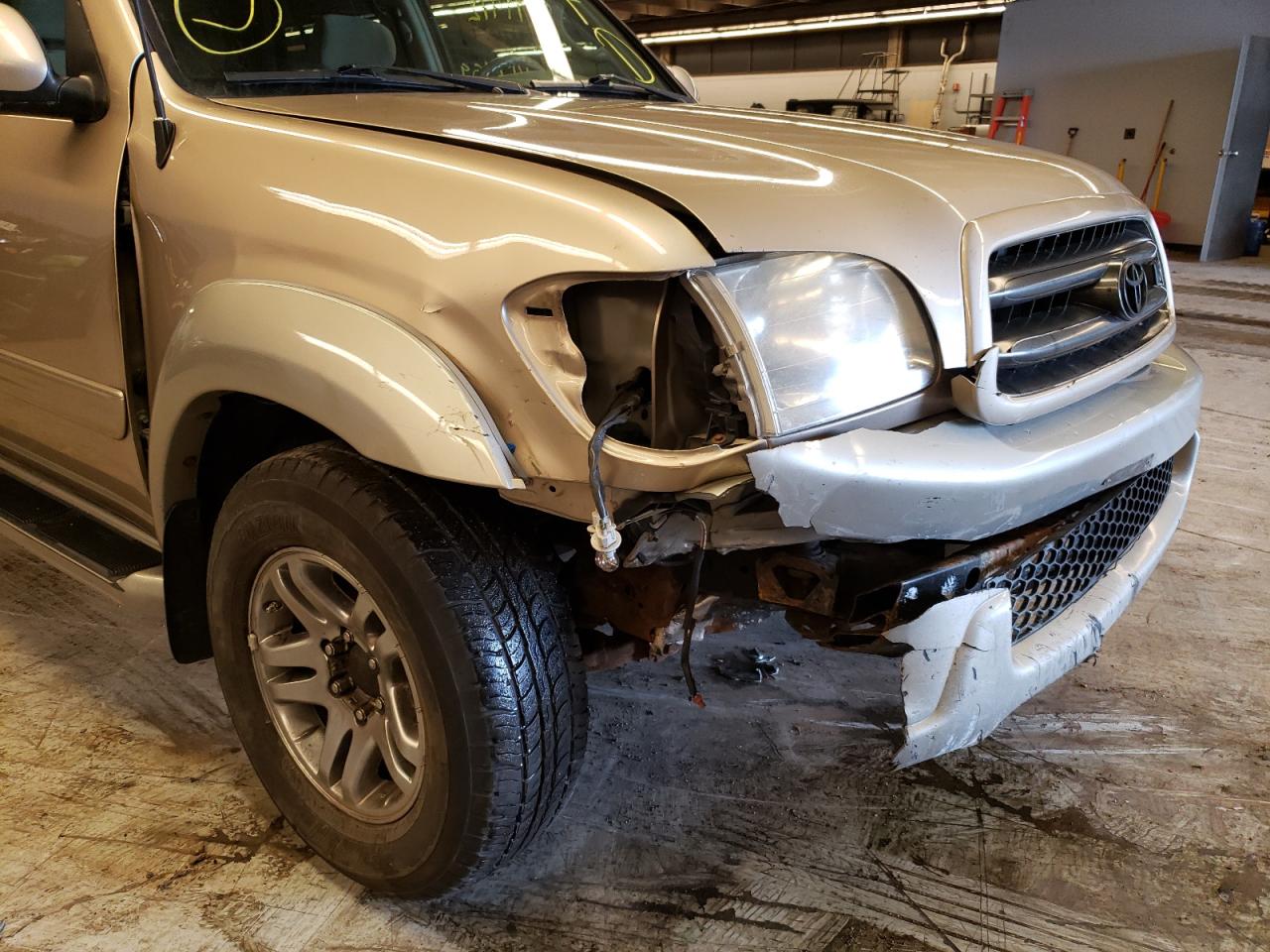 Photo 9 from auction – 2004 TOYOTA SEQUOIA SR with VIN 5TDBT44A34S226109