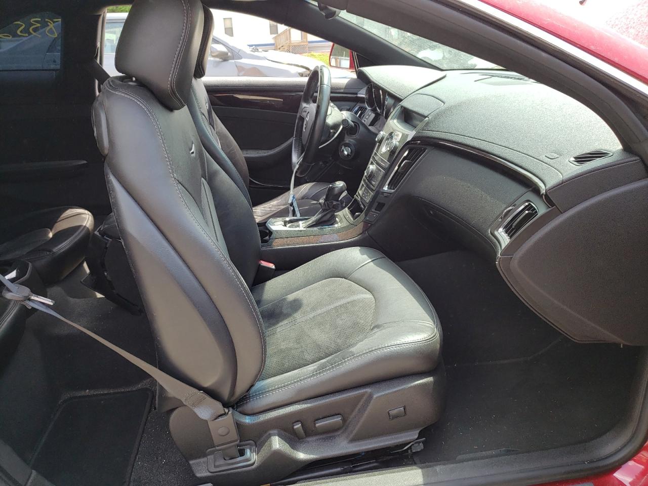 Photo 5 from auction – 2012 CADILLAC CTS-V with VIN 1G6DV1EP1C0122937