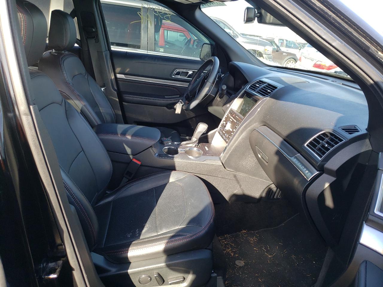 Photo 5 from auction – 2018 FORD EXPLORER S with VIN 1FM5K8GT7JGB44969