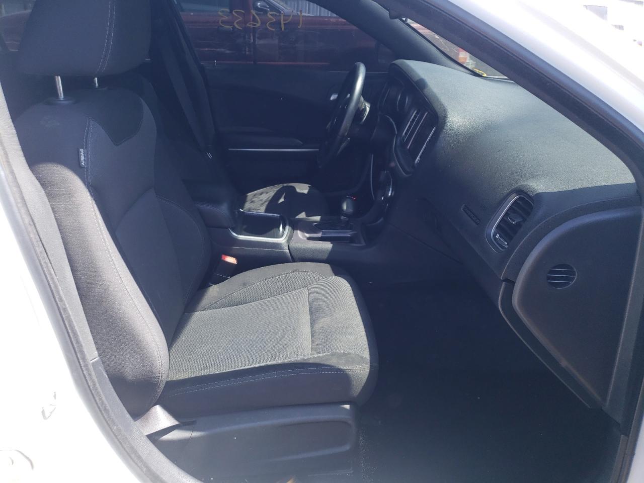 Photo 5 from auction – 2016 DODGE CHARGER SE with VIN 2C3CDXBG8GH109868