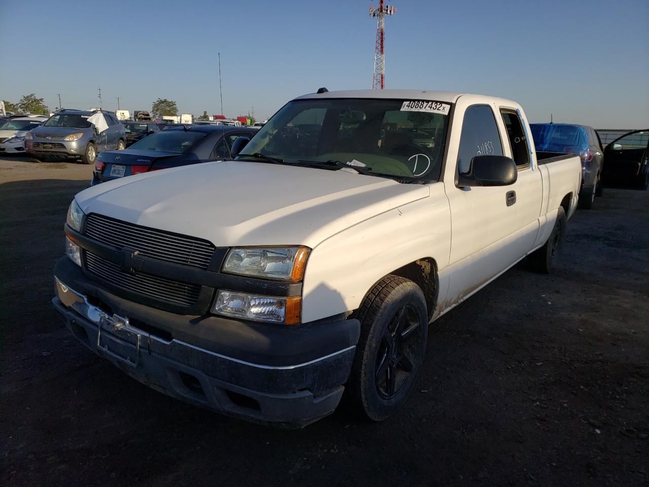 Photo 2 from auction – 2005 CHEVROLET SILVERADO with VIN 2GCEC19T851327466