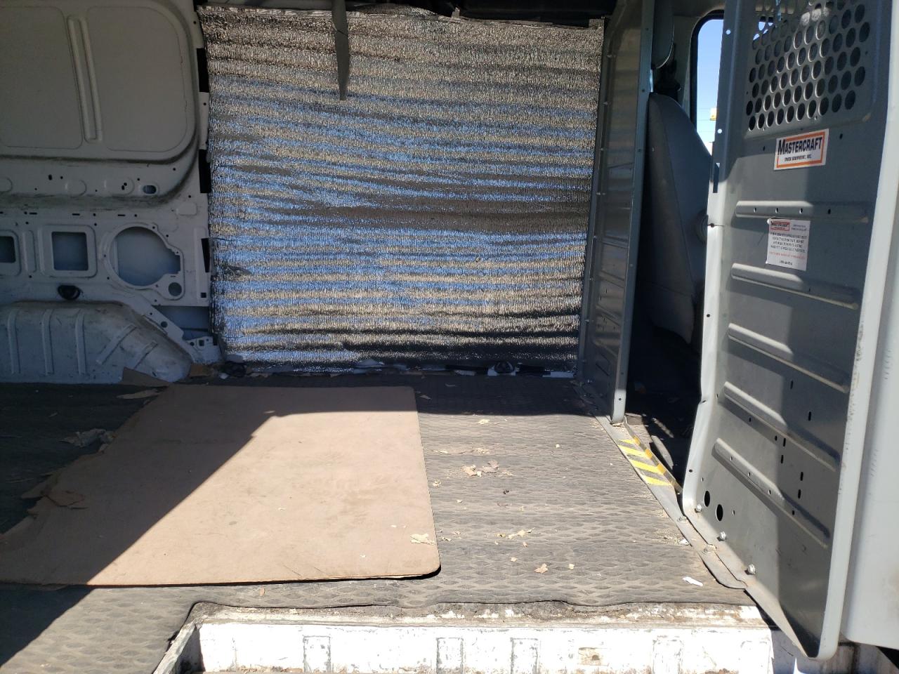 Photo 6 from auction – 2016 FORD E250 with VIN 1FTYR1YG5GKA95153