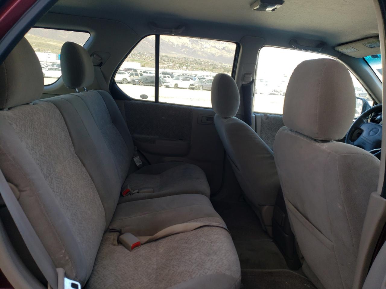 Photo 6 from auction – 2002 ISUZU RODEO S with VIN 4S2DM58W324315872