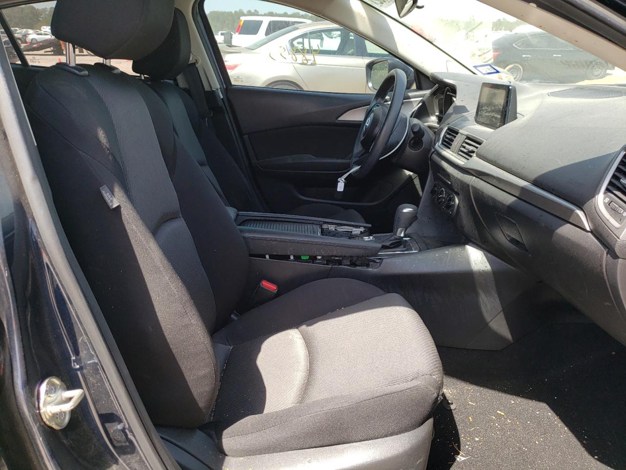 Photo 5 from auction – 2017 MAZDA 3 SPORT with VIN 3MZBN1U77HM145260