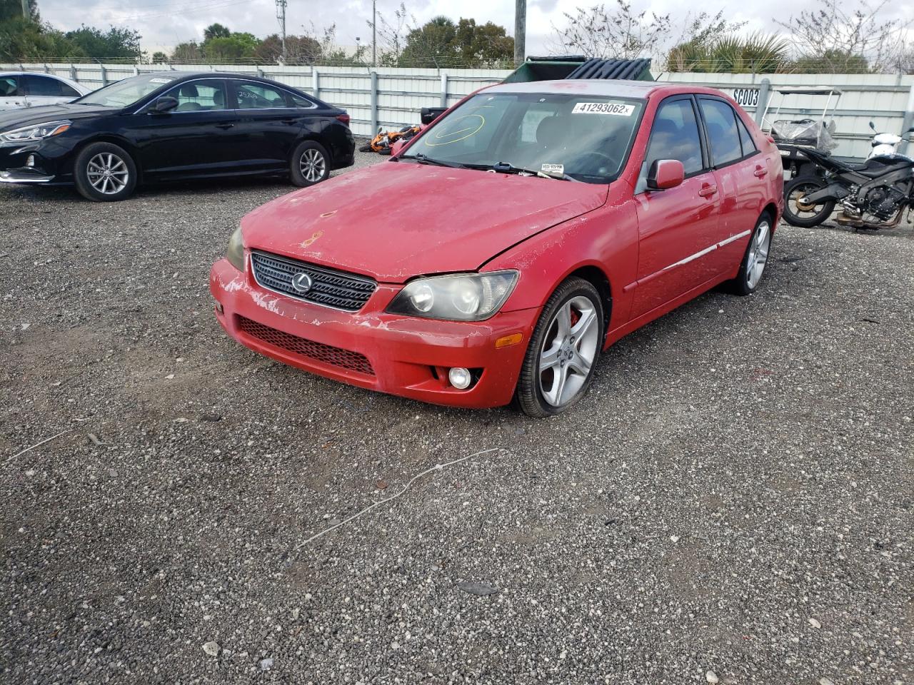 Photo 2 from auction – 2002 LEXUS IS 300 with VIN JTHBD192620042200