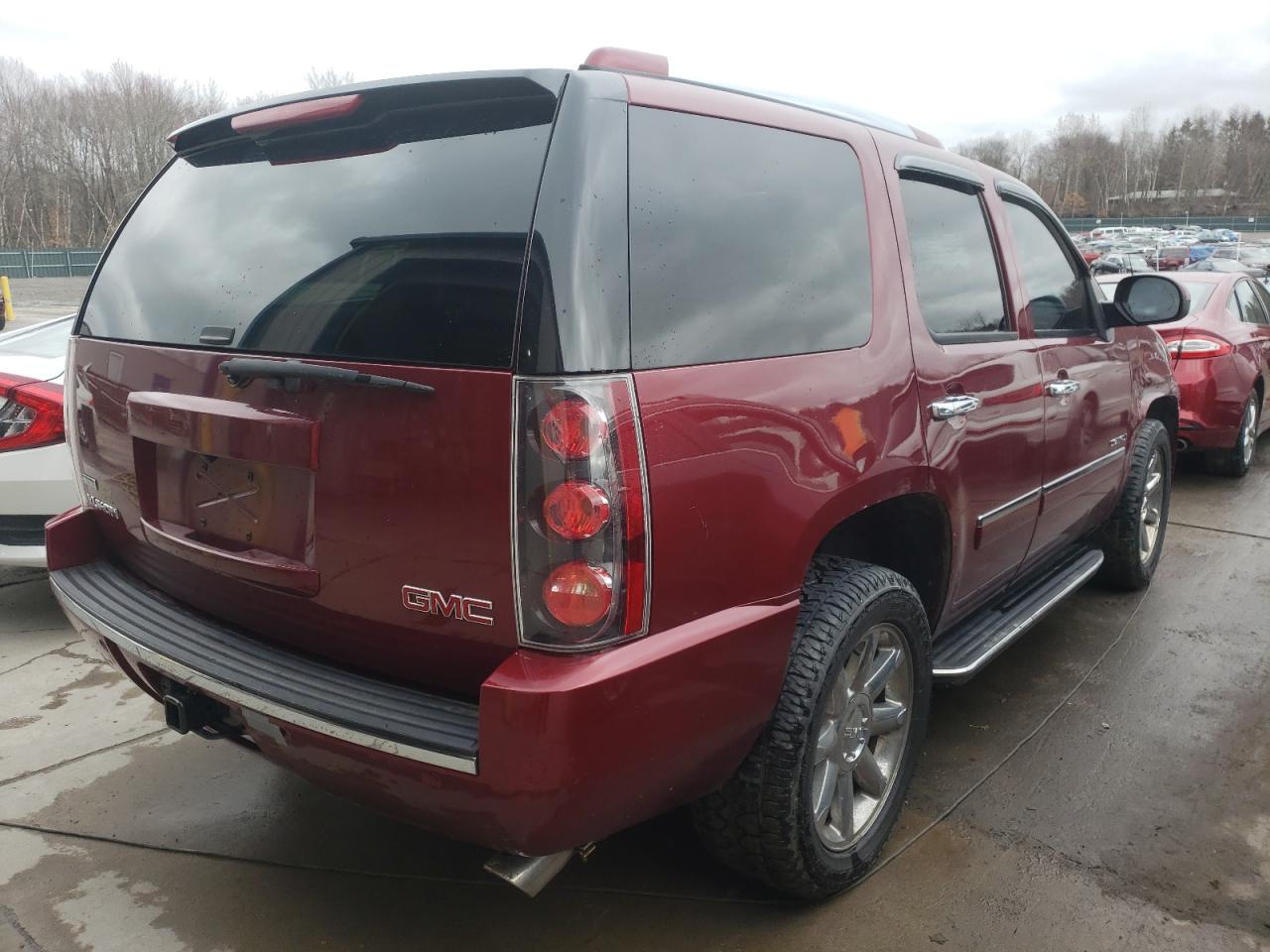Foto 4 de la subasta – 2010 GMC YUKON DENA con VIN 1GKUKEEFXAR160748