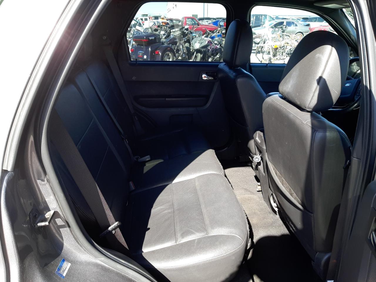 Photo 6 from auction – 2011 FORD ESCAPE LIM with VIN 1FMCU0EG7BKB26818
