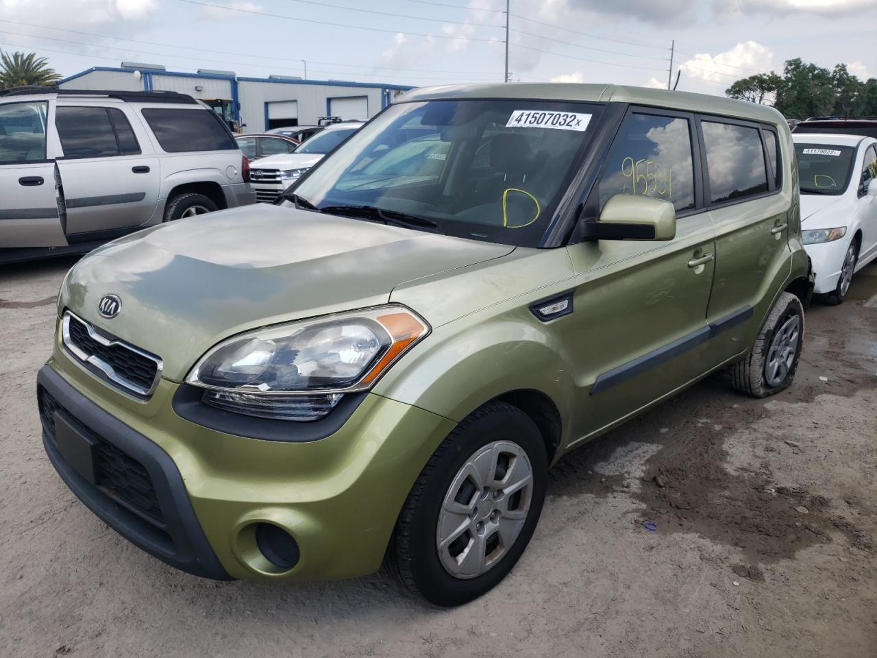 Photo 2 from auction – 2012 KIA SOUL with VIN KNDJT2A58C7376216
