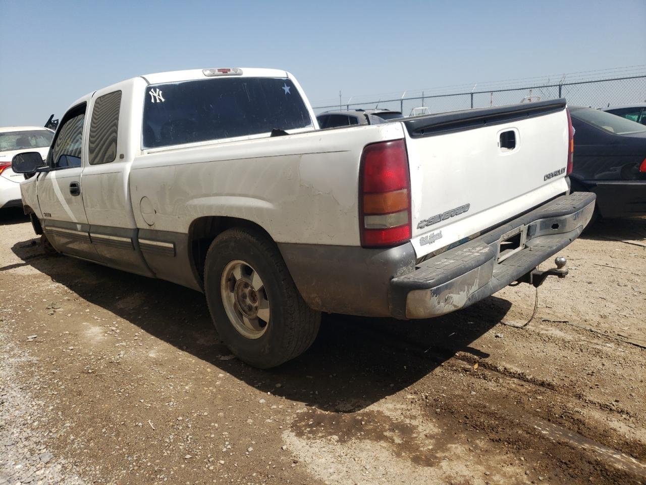 Photo 3 from auction – 2000 CHEVROLET SILVERADO with VIN 2GCEC19T8Y1182904