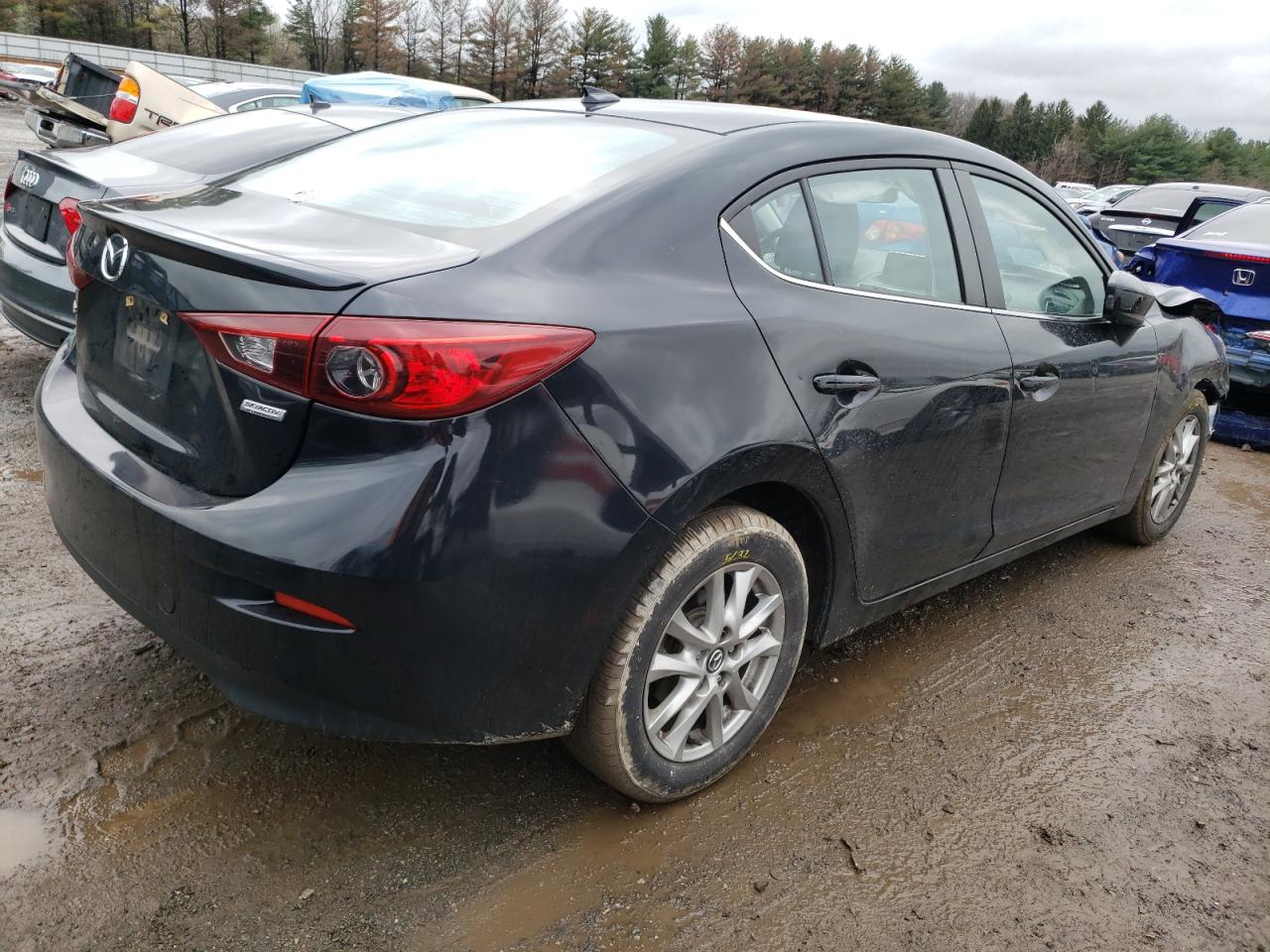 Photo 4 from auction – 2014 MAZDA 3 TOURING with VIN JM1BM1V72E1116424