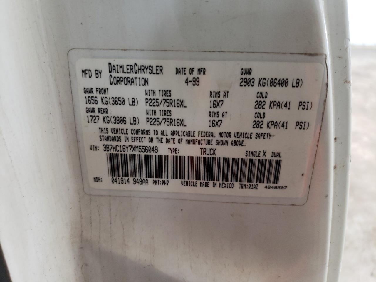 Photo 10 from auction – 1999 DODGE RAM 1500 with VIN 3B7HC16Y7XM556049