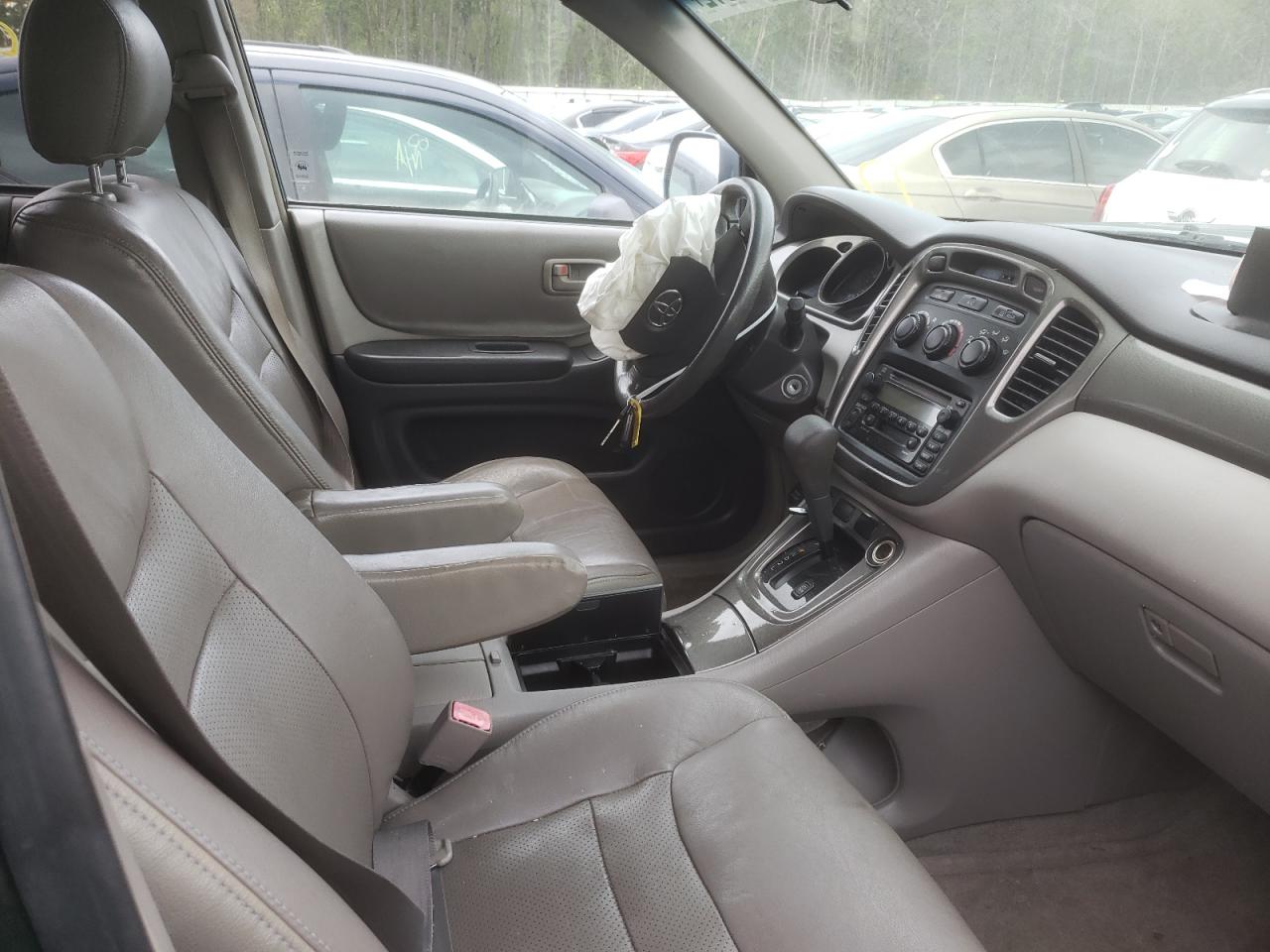 Photo 5 from auction – 2002 TOYOTA HIGHLANDER with VIN JTEGF21AX20071656