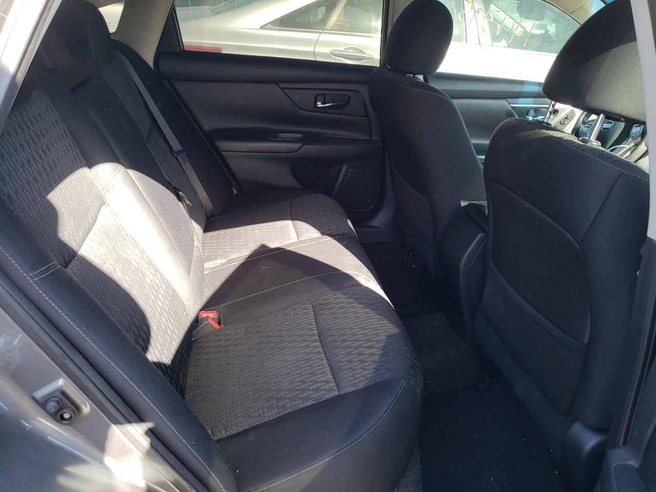 Photo 6 from auction – 2016 NISSAN ALTIMA 2.5 with VIN 1N4AL3AP4GC239316