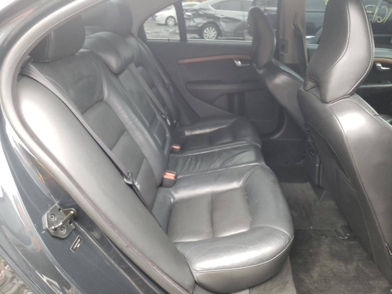 Photo 6 from auction – 2010 VOLVO S80 3.2 with VIN YV1960AS5A1131193