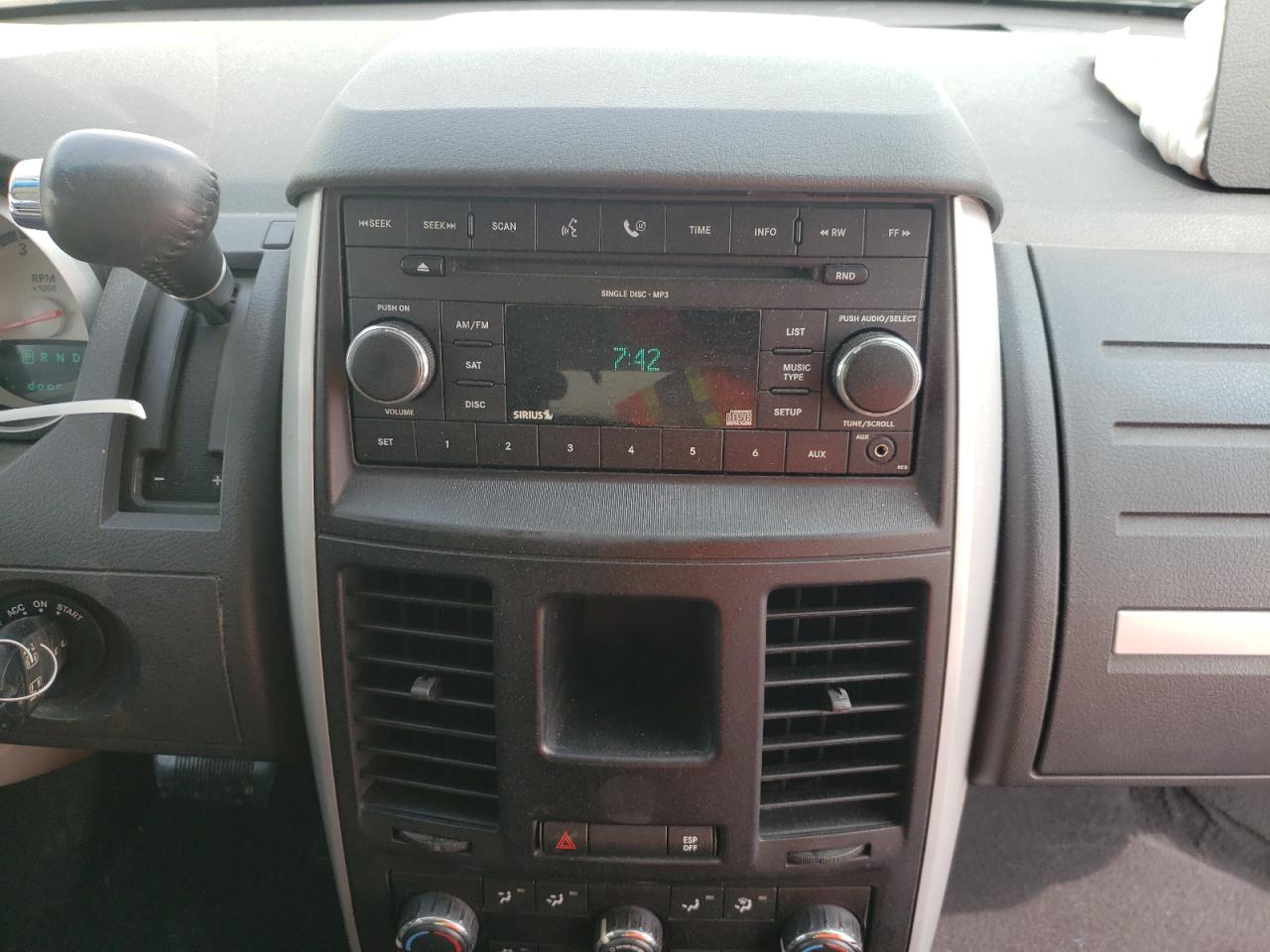 Photo 9 from auction – 2008 DODGE GRAND CARA with VIN 2D8HN54PX8R805080