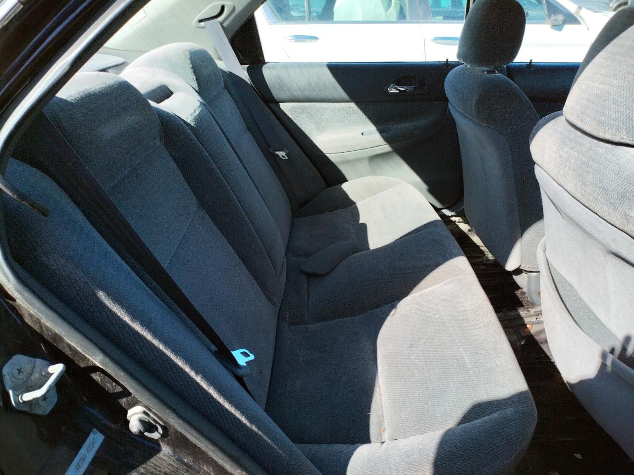 Photo 6 from auction – 1997 HONDA ACCORD with VIN 1HGCD5604VA154476