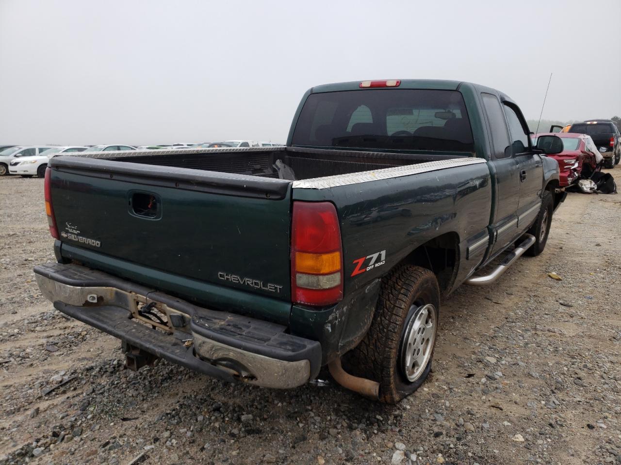 Photo 4 from auction – 2001 CHEVROLET SILVERADO with VIN 2GCEK19T711118569