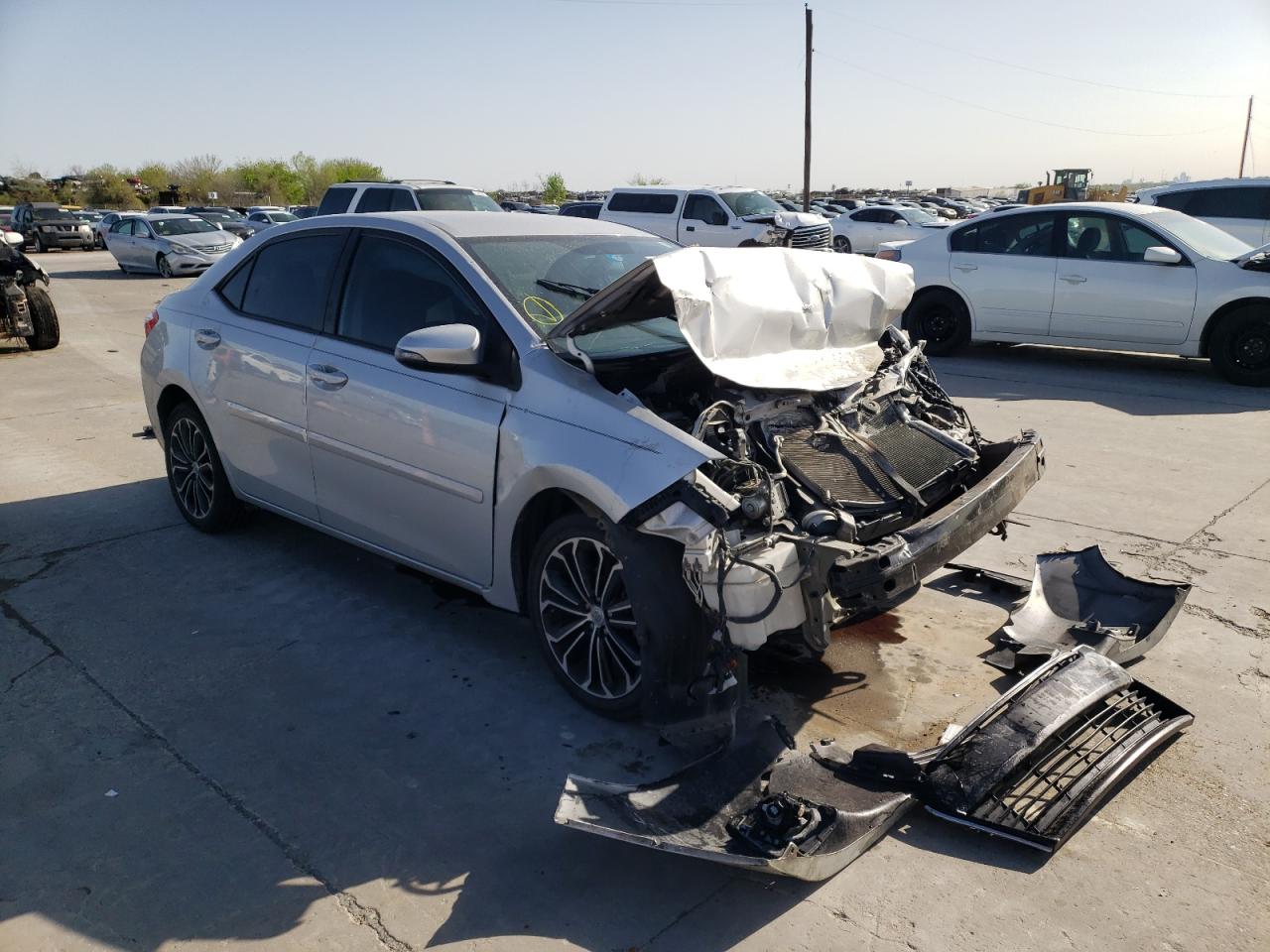 TOYOTA COROLLA L 2016 with VIN 5YFBURHE1GP391337 - Photo from auction