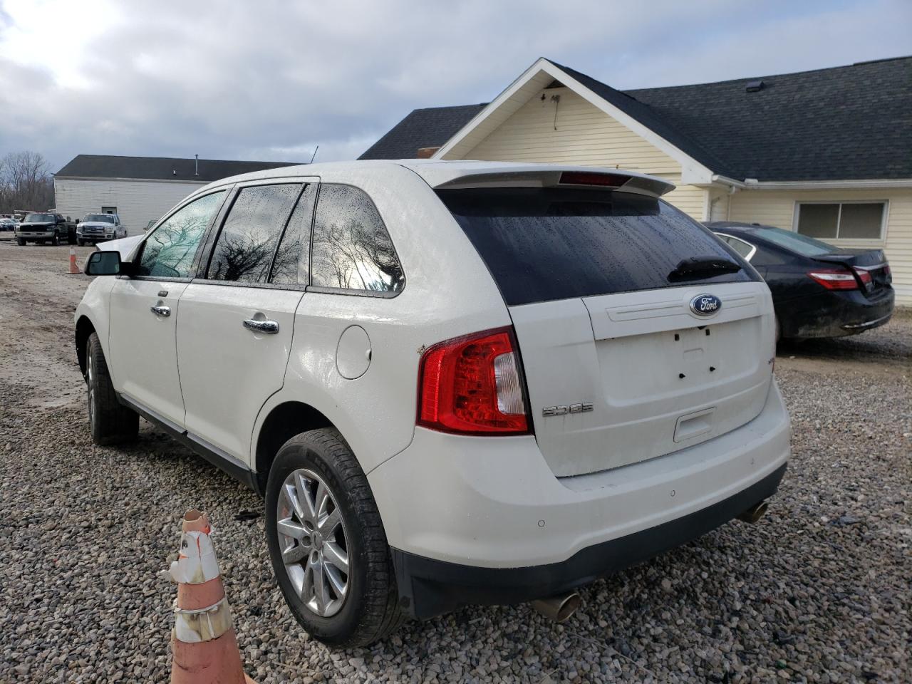 Photo 3 from auction – 2011 FORD EDGE SEL with VIN 2FMDK3JC3BBB64698