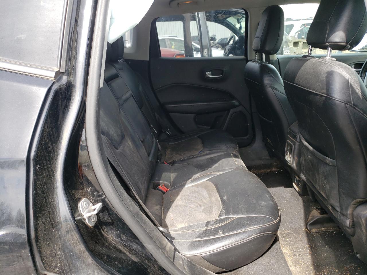 Photo 6 from auction – 2018 JEEP COMPASS LA with VIN 3C4NJDBB1JT112383