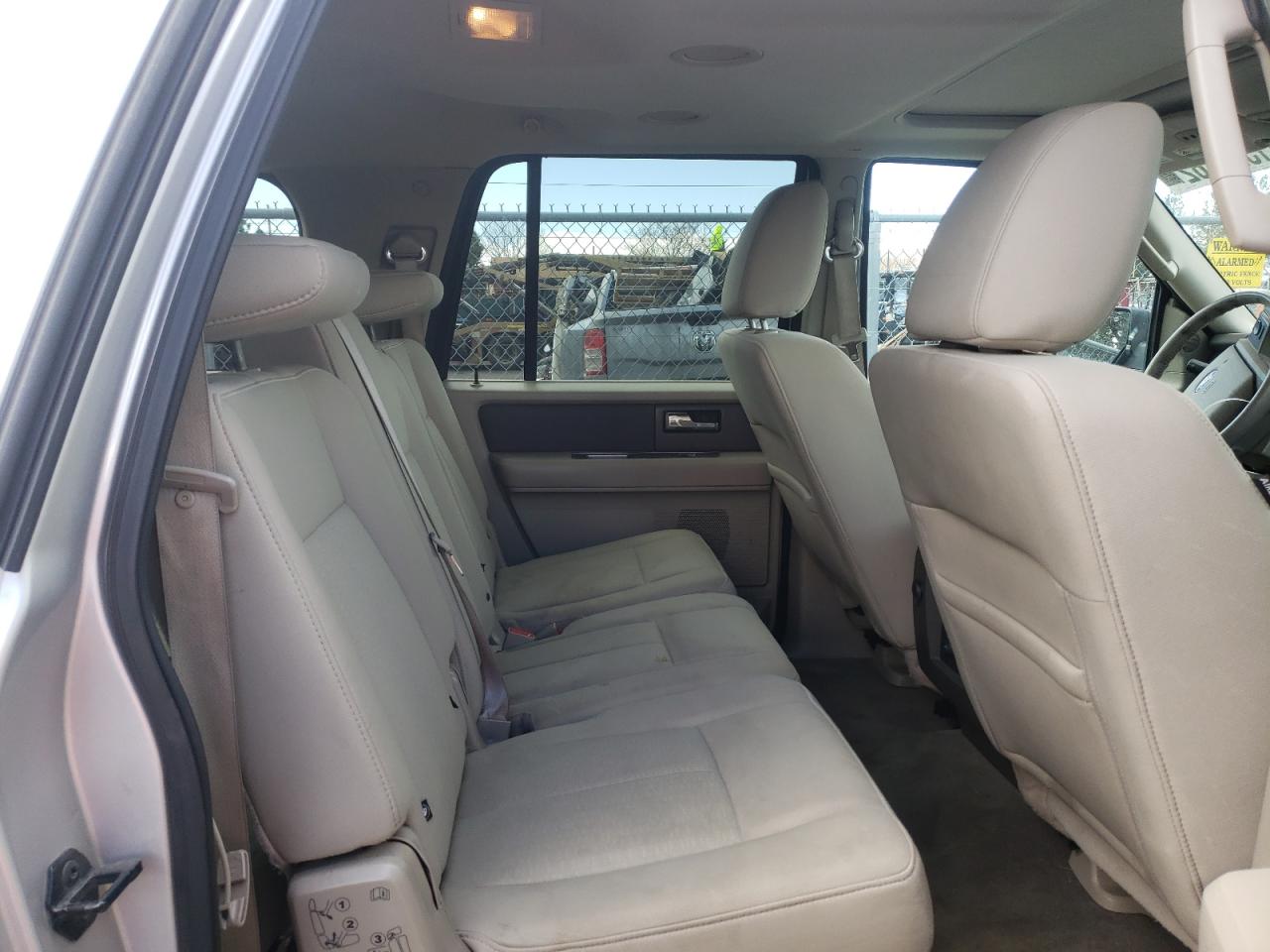 Photo 6 from auction – 2011 FORD EXPEDITION with VIN 1FMJK1H56BEF28986