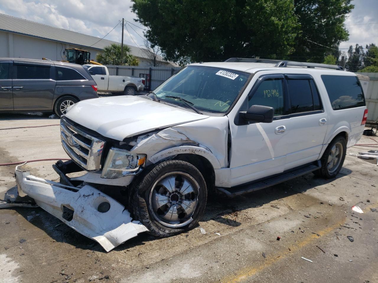 Photo 2 from auction – 2010 FORD EXPEDITION with VIN 1FMJK1F56AEA70903
