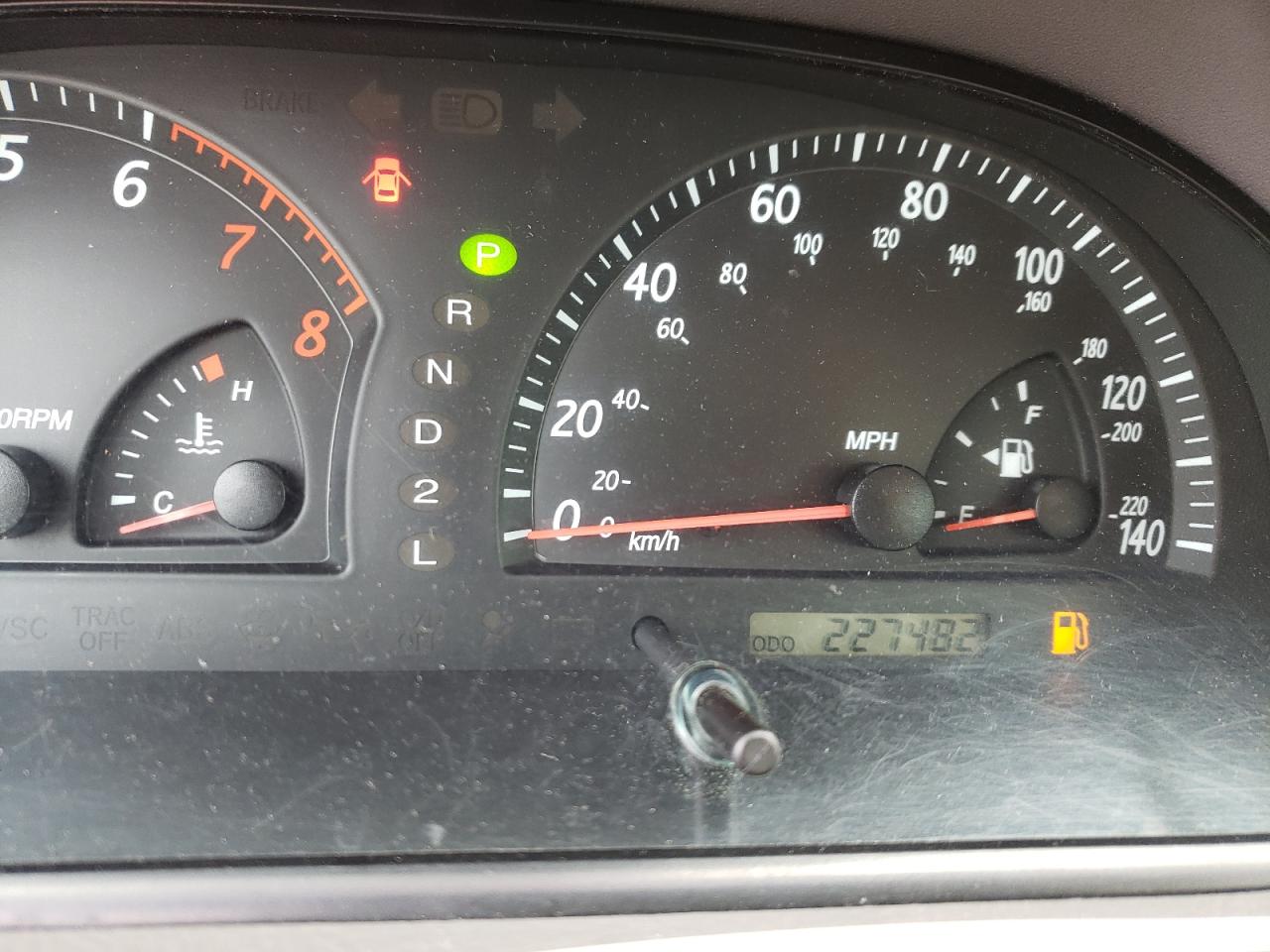 Photo 8 from auction – 2003 TOYOTA CAMRY LE with VIN 4T1BE32K43U676261