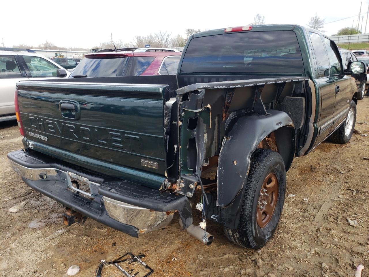 Photo 4 from auction – 2002 CHEVROLET SILVERADO with VIN 1GCEK19T42Z252657