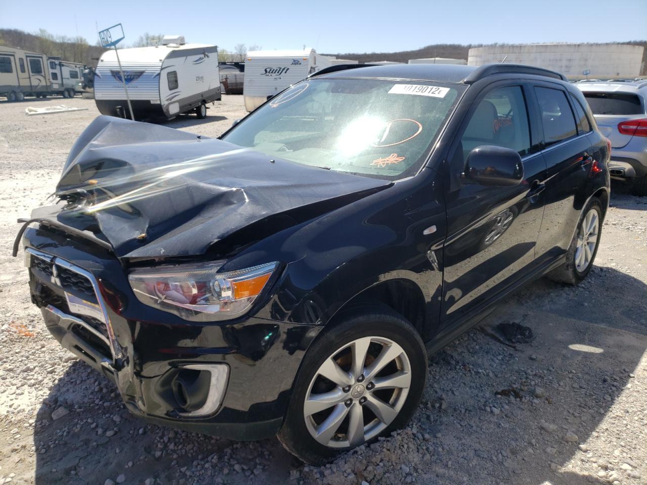 Photo 2 from auction – 2015 MITSUBISHI OUTLANDER with VIN 4A4AR4AU8FE020553