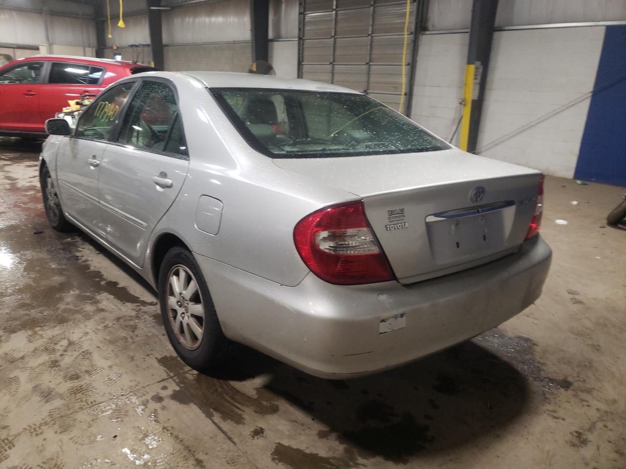 Photo 3 from auction – 2004 TOYOTA CAMRY LE with VIN 4T1BF30K94U578554