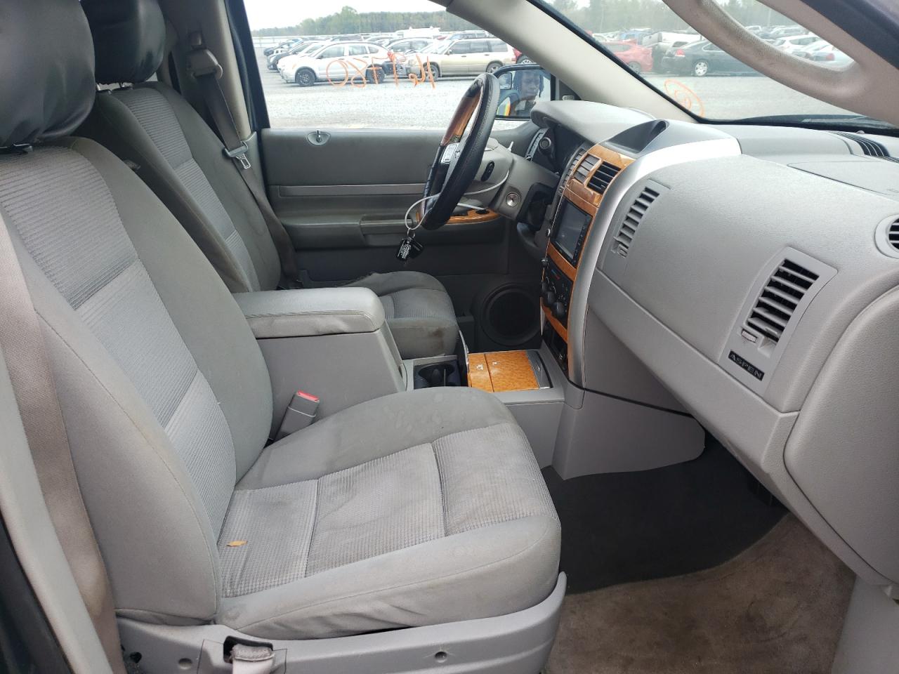 Photo 5 from auction – 2009 CHRYSLER ASPEN LIMI with VIN 1A8HX58P09F701931