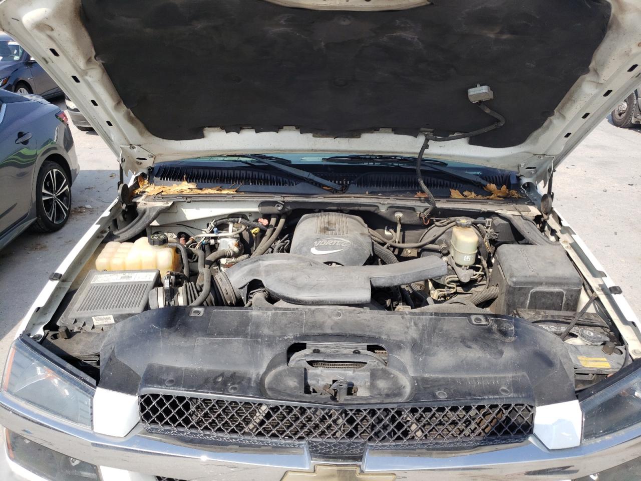 Photo 7 from auction – 2002 CHEVROLET AVALANCHE with VIN 3GNEK13T92G296623