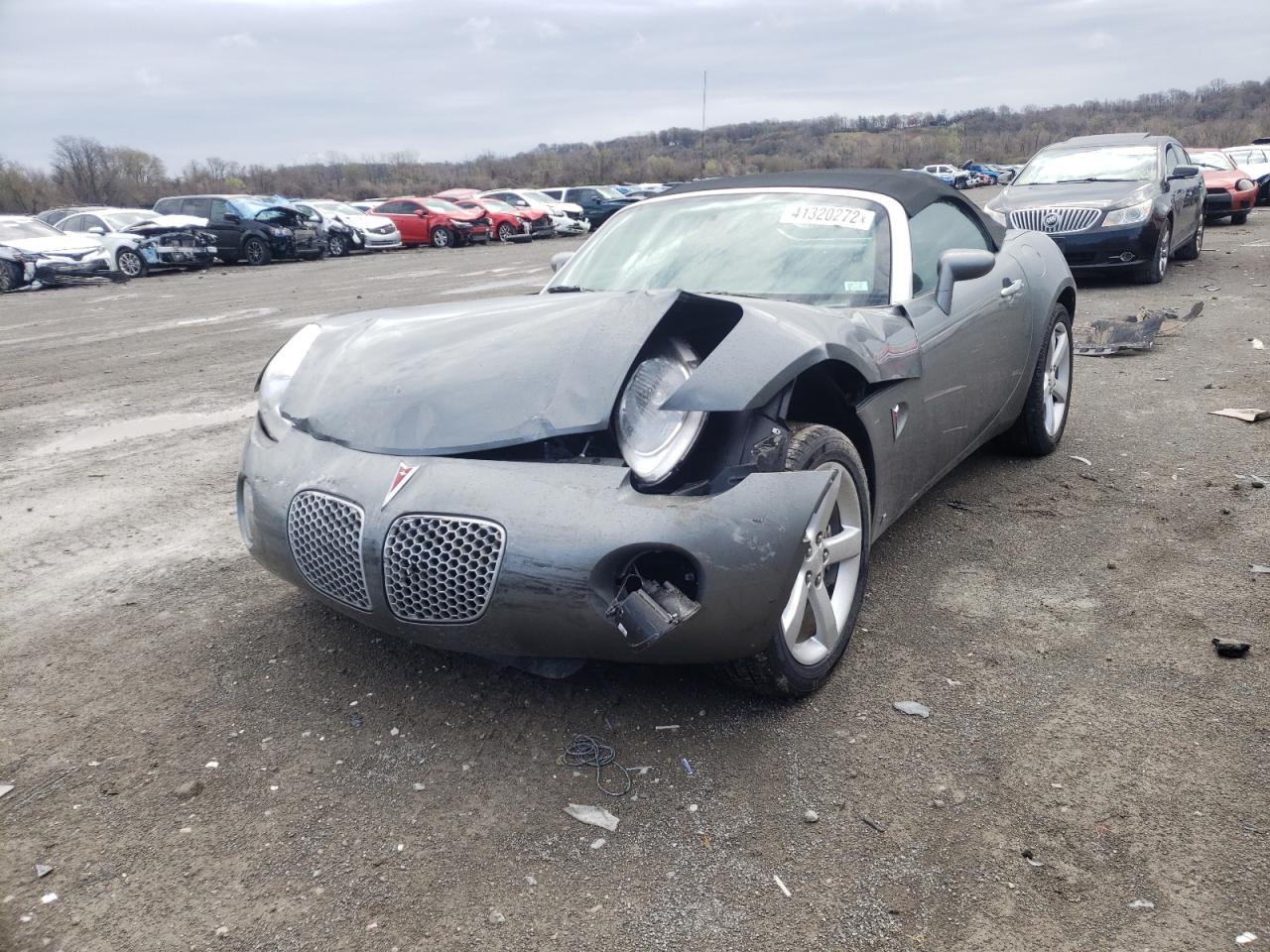 Photo 2 from auction – 2006 PONTIAC SOLSTICE with VIN 1G2MB35B56Y115103