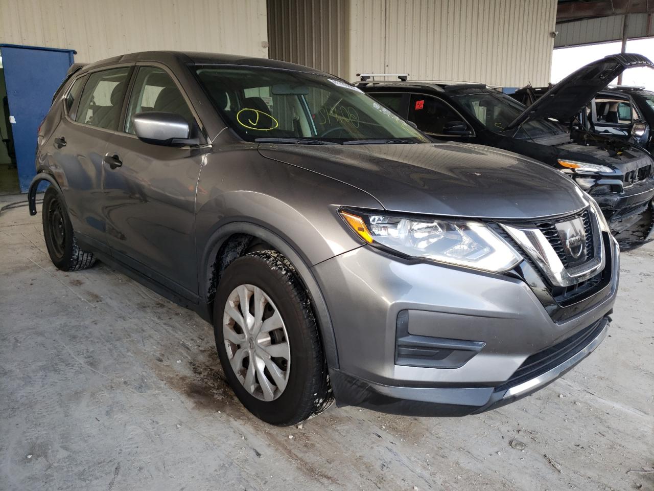 NISSAN ROGUE S 2017 with VIN KNMAT2MT8HP589457 - Photo from auction