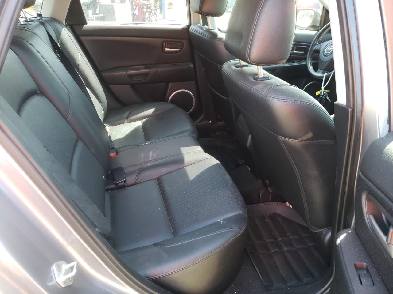 Photo 6 from auction – 2004 MAZDA 3 HATCHBAC with VIN JM1BK343641194090