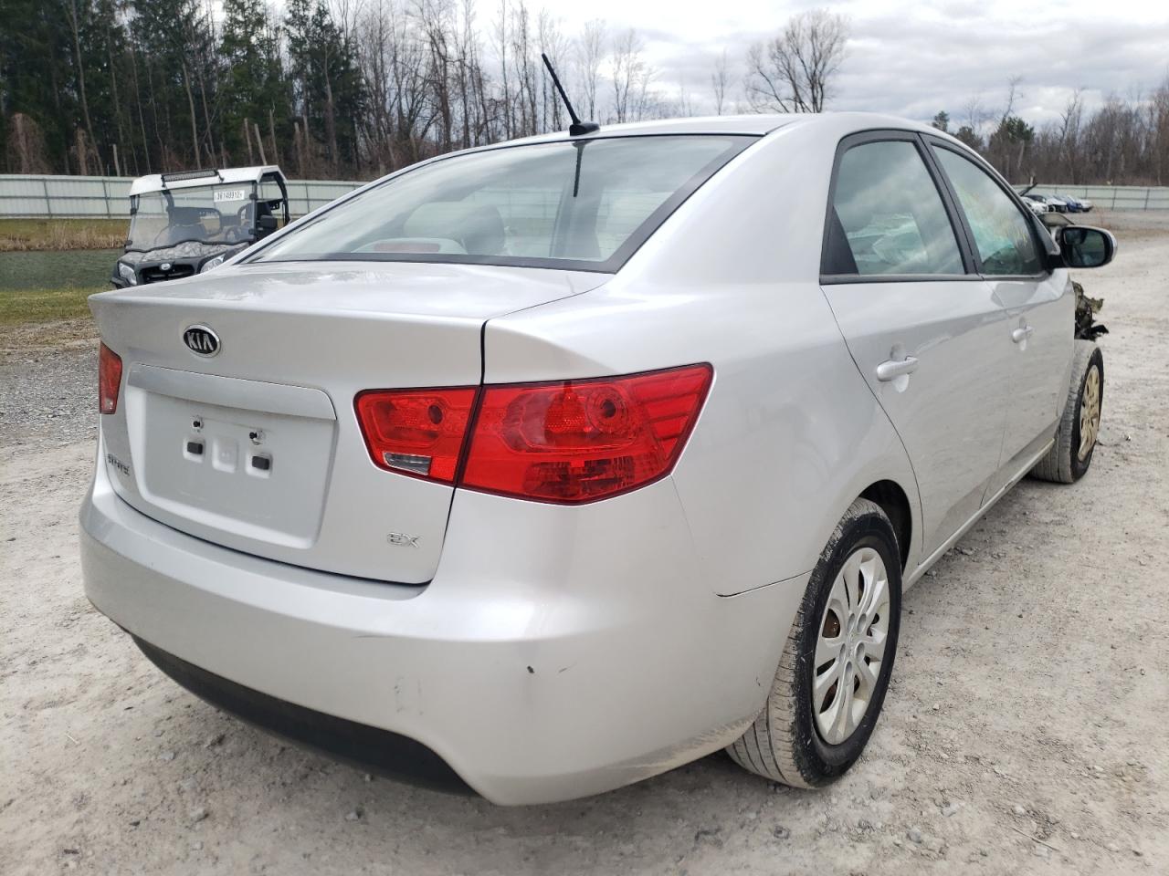Photo 4 from auction – 2013 KIA FORTE EX with VIN KNAFU4A29D5678094