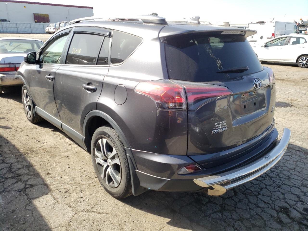 Photo 3 from auction – 2017 TOYOTA RAV4 LE with VIN JTMBFREV3HJ112653