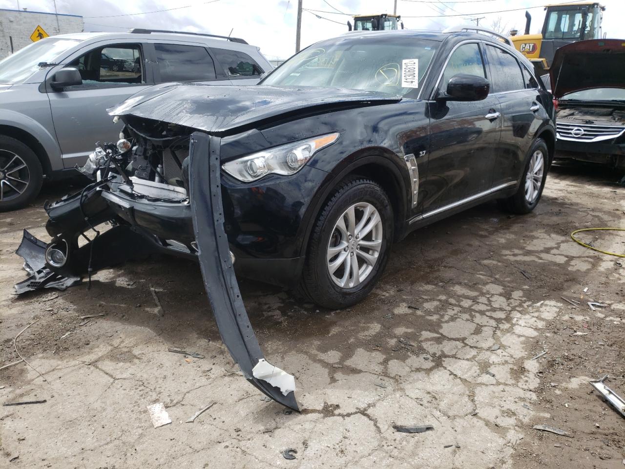 Photo 2 from auction – 2017 INFINITI QX70 with VIN JN8CS1MW0HM412875