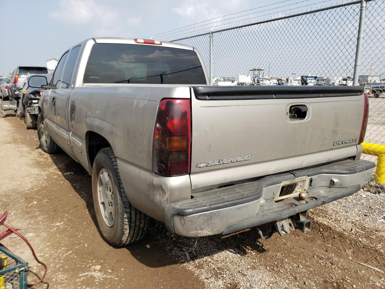 Photo 3 from auction – 2000 CHEVROLET SILVERADO with VIN 2GCEC19T3Y1393671