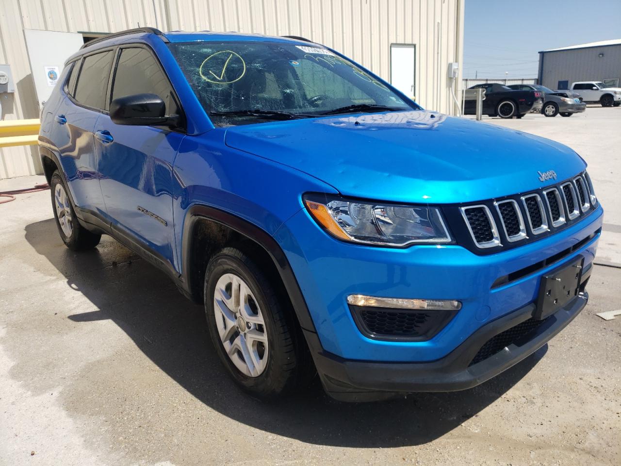 JEEP COMPASS SP 2018 with VIN 3C4NJCAB8JT368385 - Photo from auction