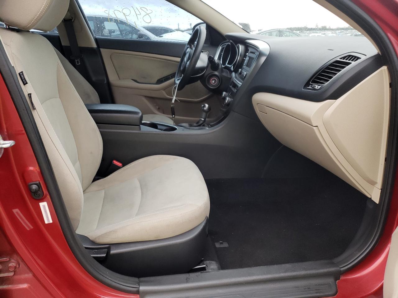 Photo 5 from auction – 2015 KIA OPTIMA LX with VIN 5XXGM4A71FG359029