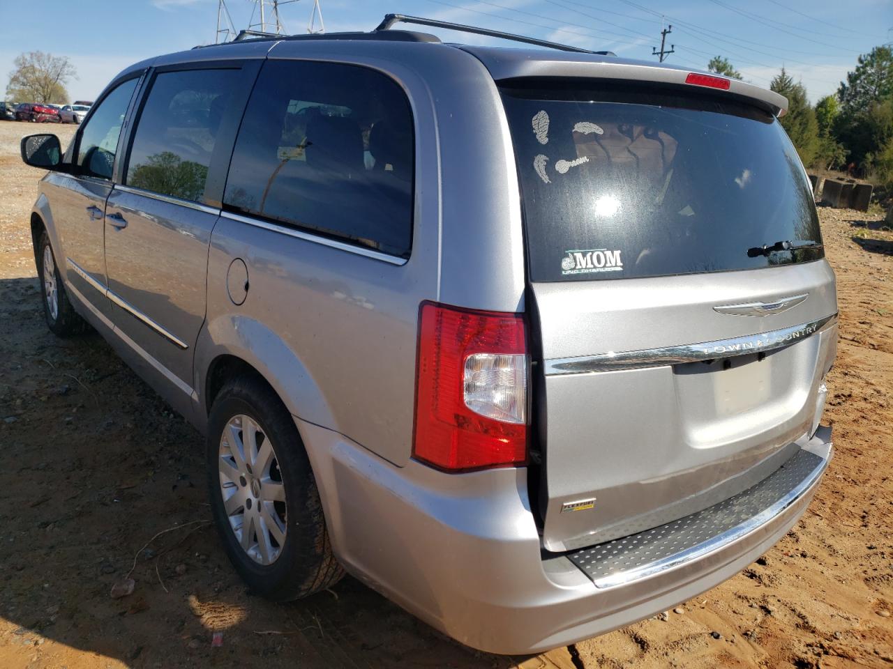 Photo 3 from auction – 2016 CHRYSLER TOWN & COU with VIN 2C4RC1BG8GR288736