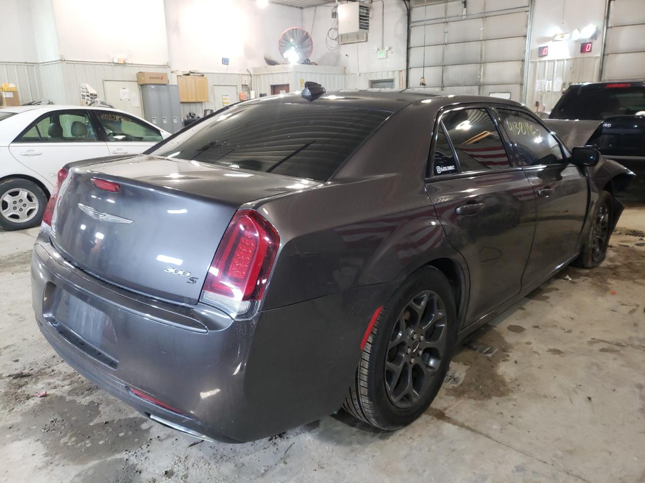 Photo 4 from auction – 2017 CHRYSLER 300 S with VIN 2C3CCAGG1HH637598