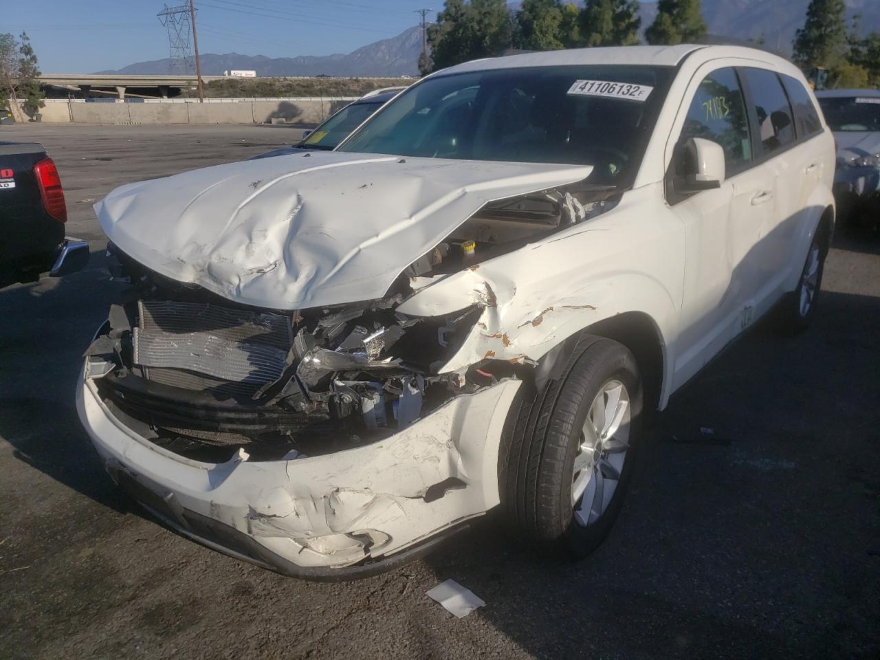 Photo 2 from auction – 2015 DODGE JOURNEY SX with VIN 3C4PDCBG3FT658518