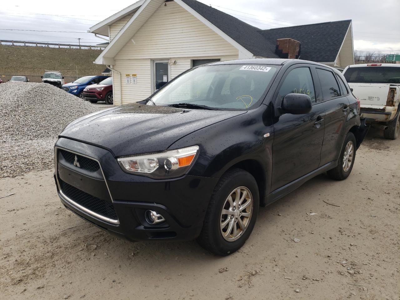 Photo 2 from auction – 2012 MITSUBISHI OUTLANDER with VIN JA4AP3AU4CZ002122