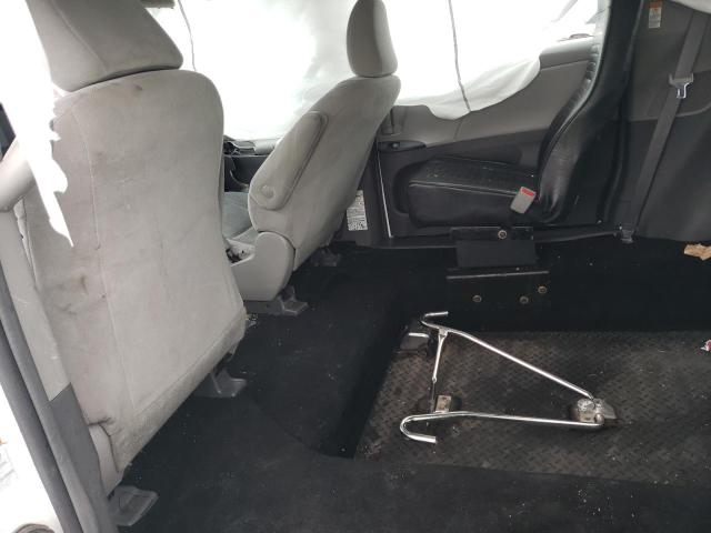 Photo 6 from auction – 2017 TOYOTA SIENNA with VIN 5TDZZ3DC8HS817101